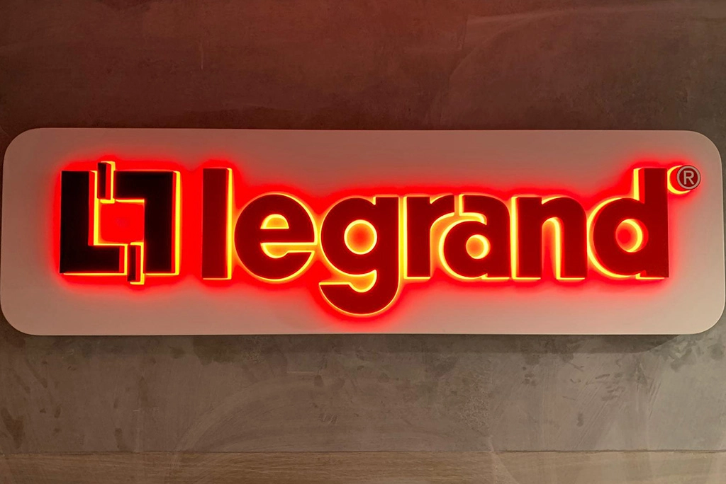 Yumurtalık Tabelacı